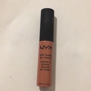 ⚡️NYX Cosmetics Soft Matte Lip Cream